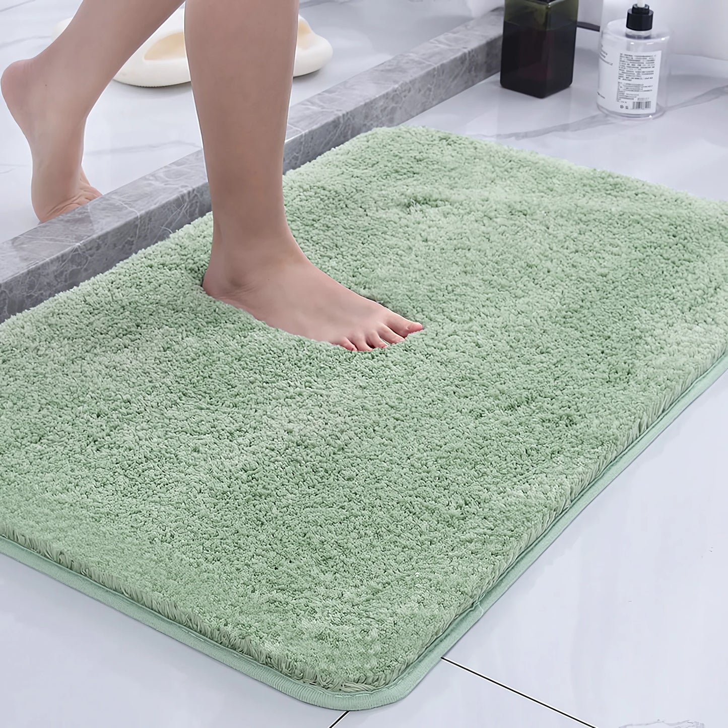 Super Plush Bath Rug - Ultra Absorbent & Non-Slip Bathroom Floor Mat, Machine Washable