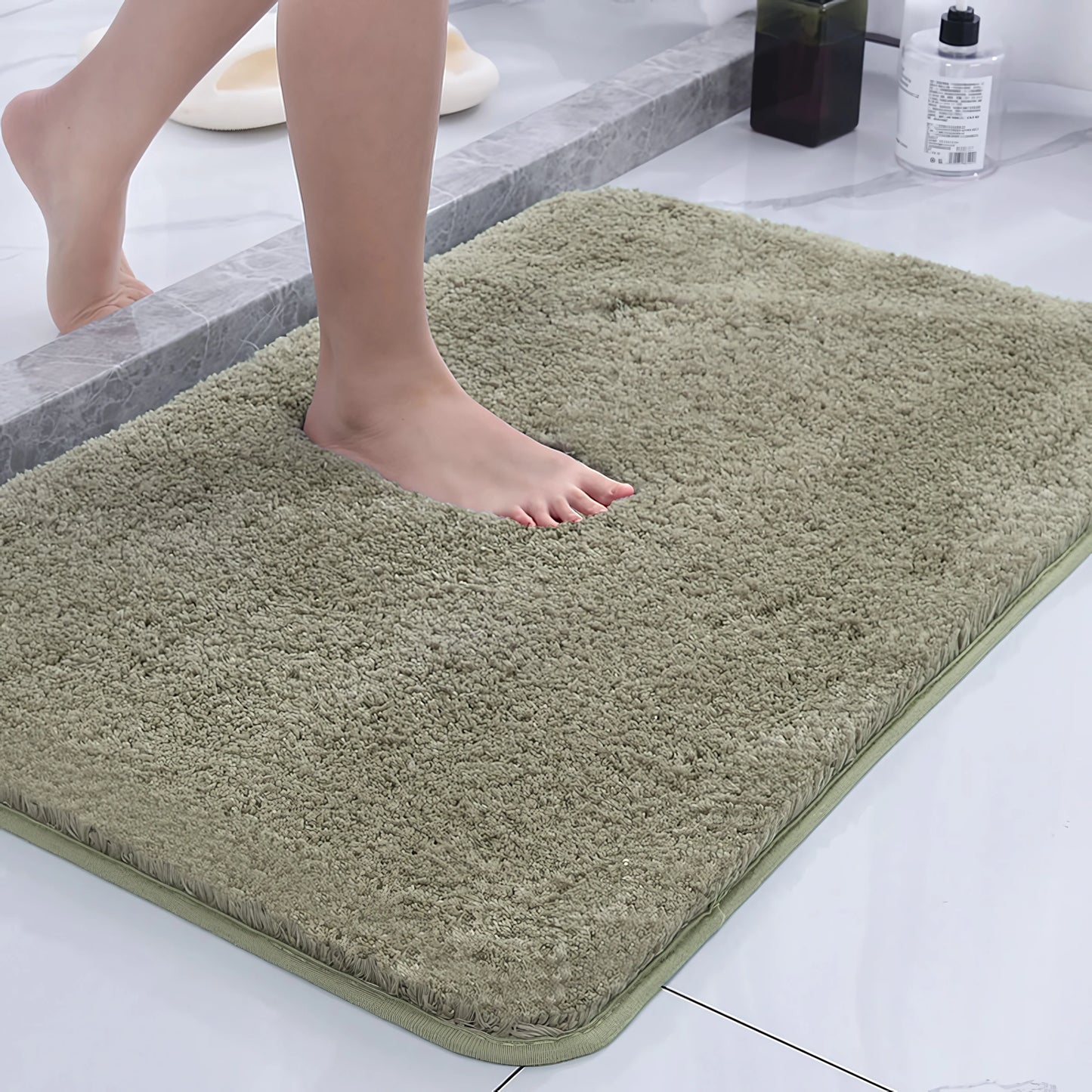 Super Plush Bath Rug - Ultra Absorbent & Non-Slip Bathroom Floor Mat, Machine Washable