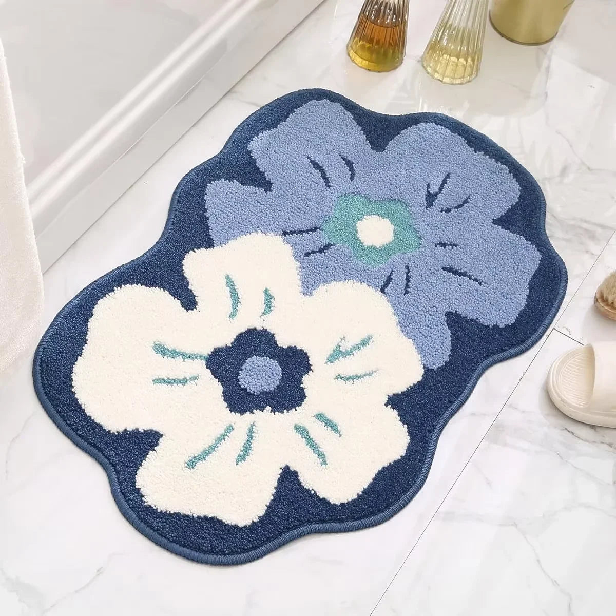Floral Faux Fur Bath Mat - Plush, Absorbent & Non-Slip Rug for Cute Home Decor